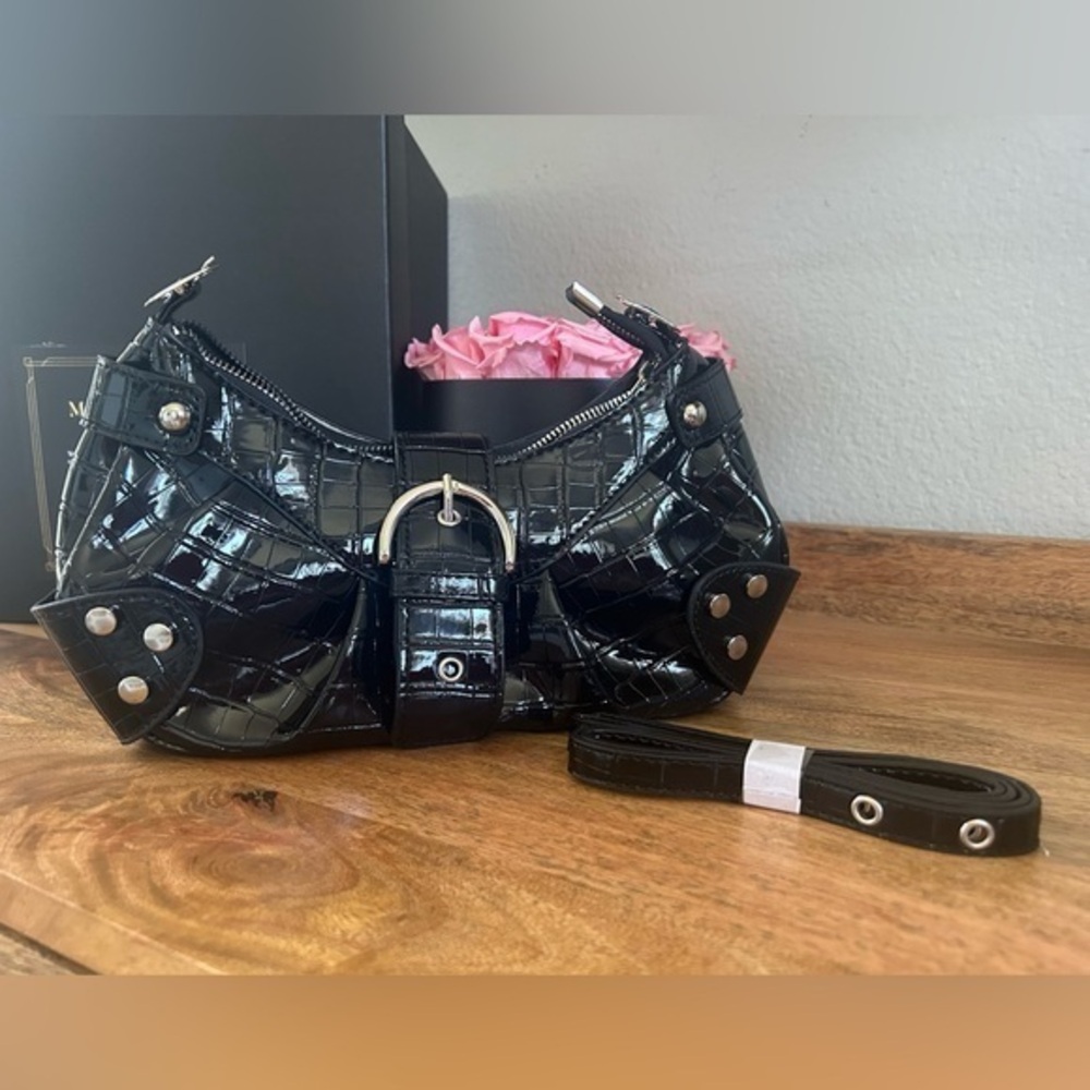 NWOT Black Croc-Embossed Women's Bag Shoulder strap